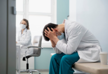 Burnout entre profissionais da saúde acende alerta para formação humanizada